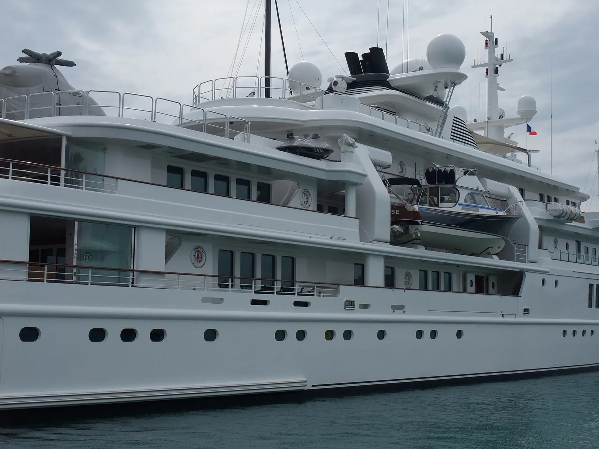 Un superyacht Nobiskrug