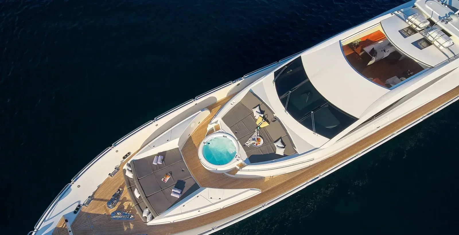 108 ft Sunseeker - photo 2 yacht charter Miami