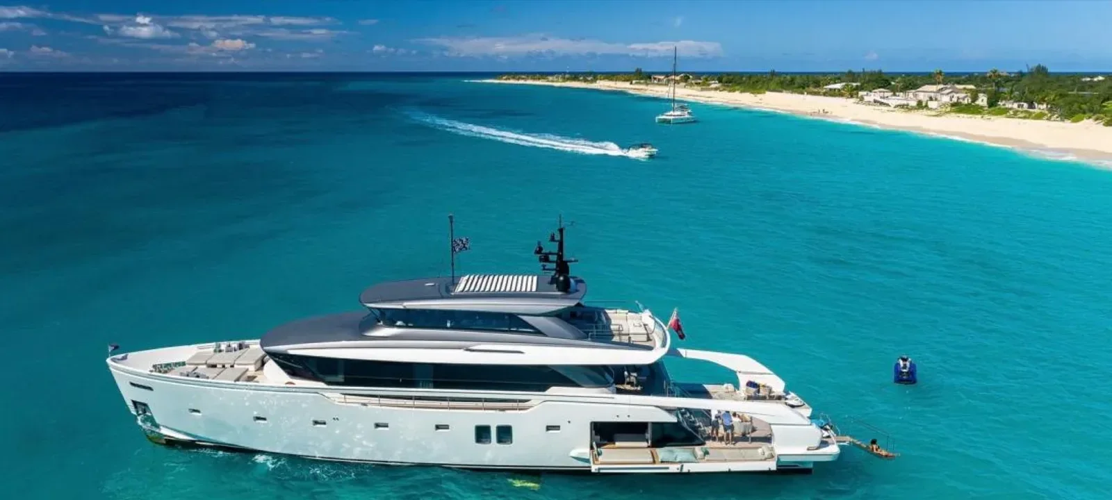 112 ft SanLorenzo - photo 1 yacht charter Miami