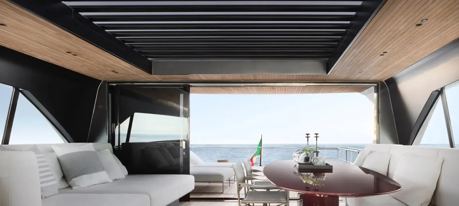 112 ft SanLorenzo - photo 4 yacht charter Miami