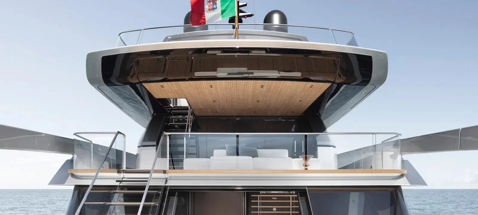 112 ft SanLorenzo - photo 7 yacht charter Miami