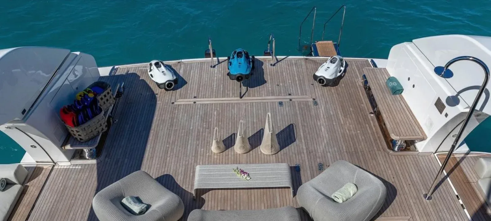 112 ft SanLorenzo - photo 15 yacht charter Miami