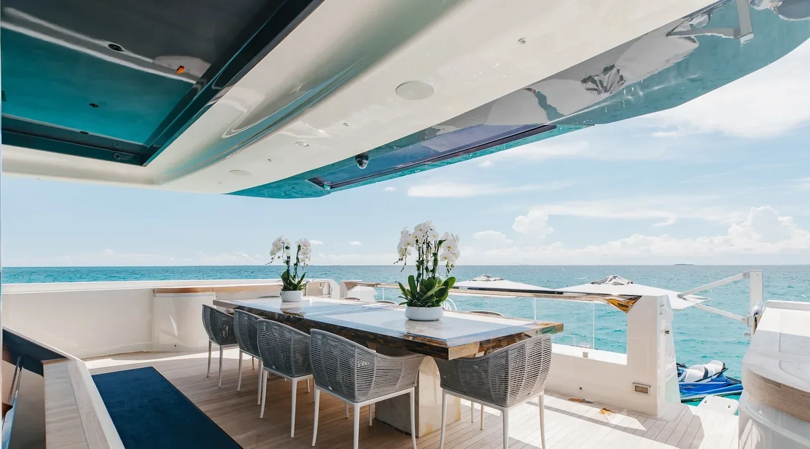 126 ft Custom Line - photo 2 yacht charter Miami