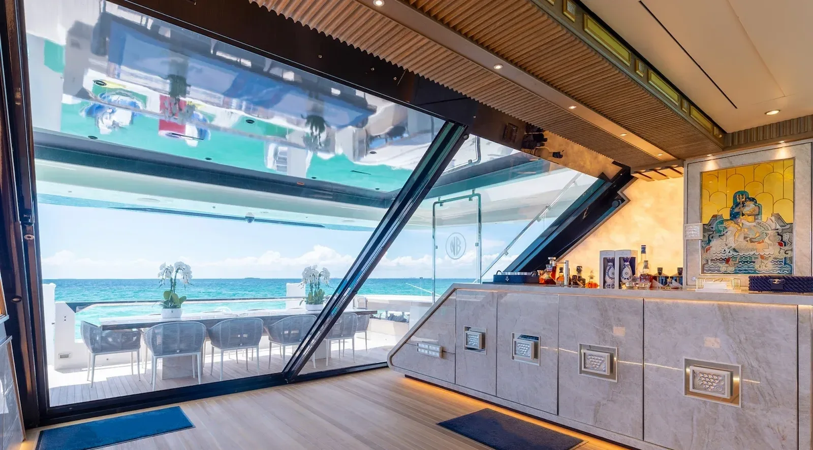 126 ft Custom Line - photo 4 yacht charter Miami
