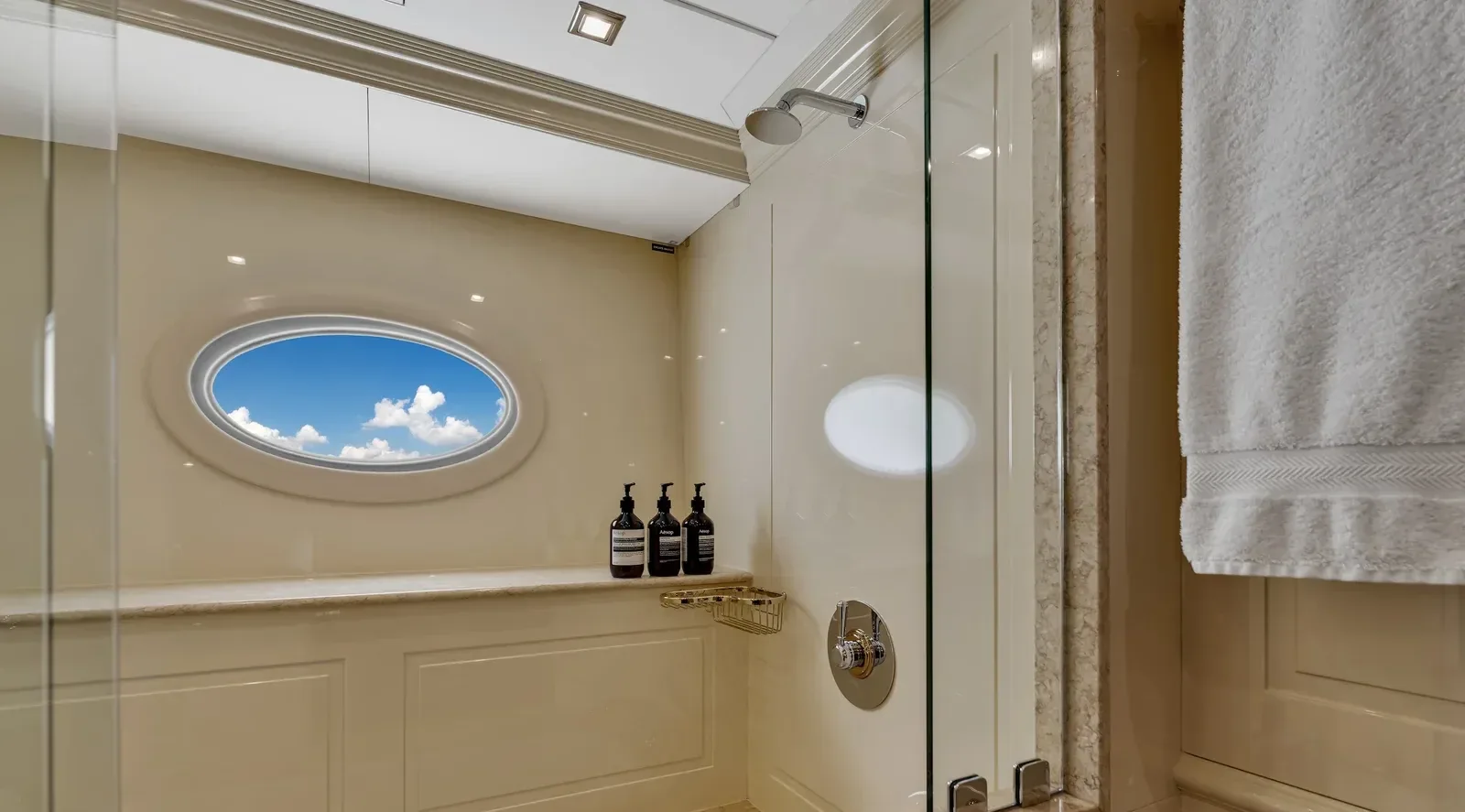 165 ft Trinity - photo 4 yacht charter Miami
