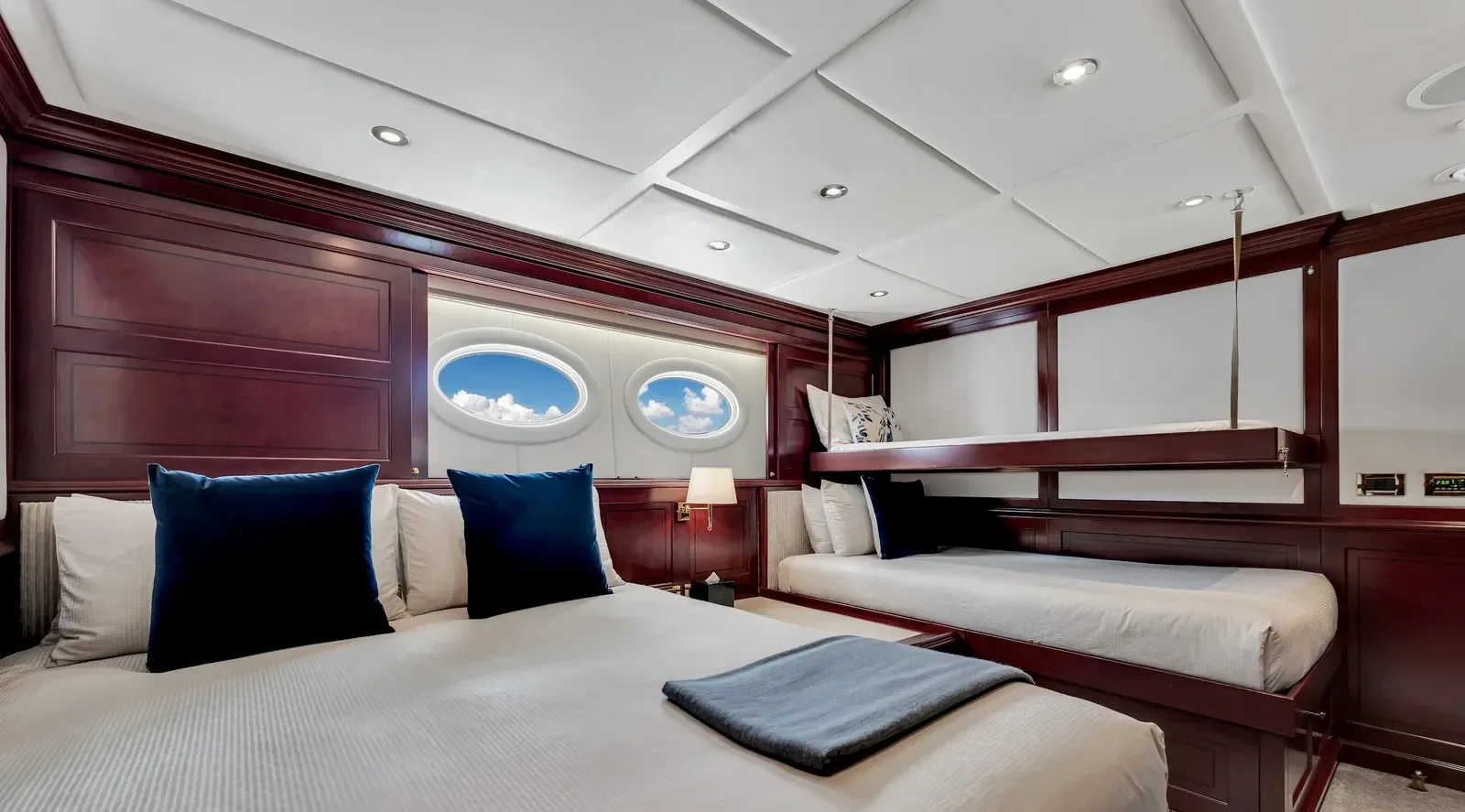 165 ft Trinity - photo 14 yacht charter Miami