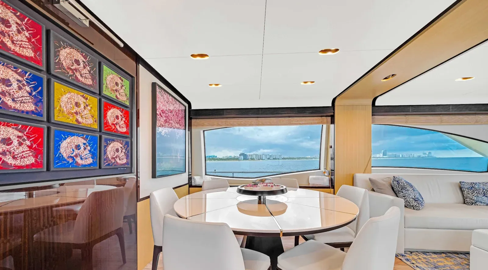84 ft Azimut - photo 13 yacht charter Miami