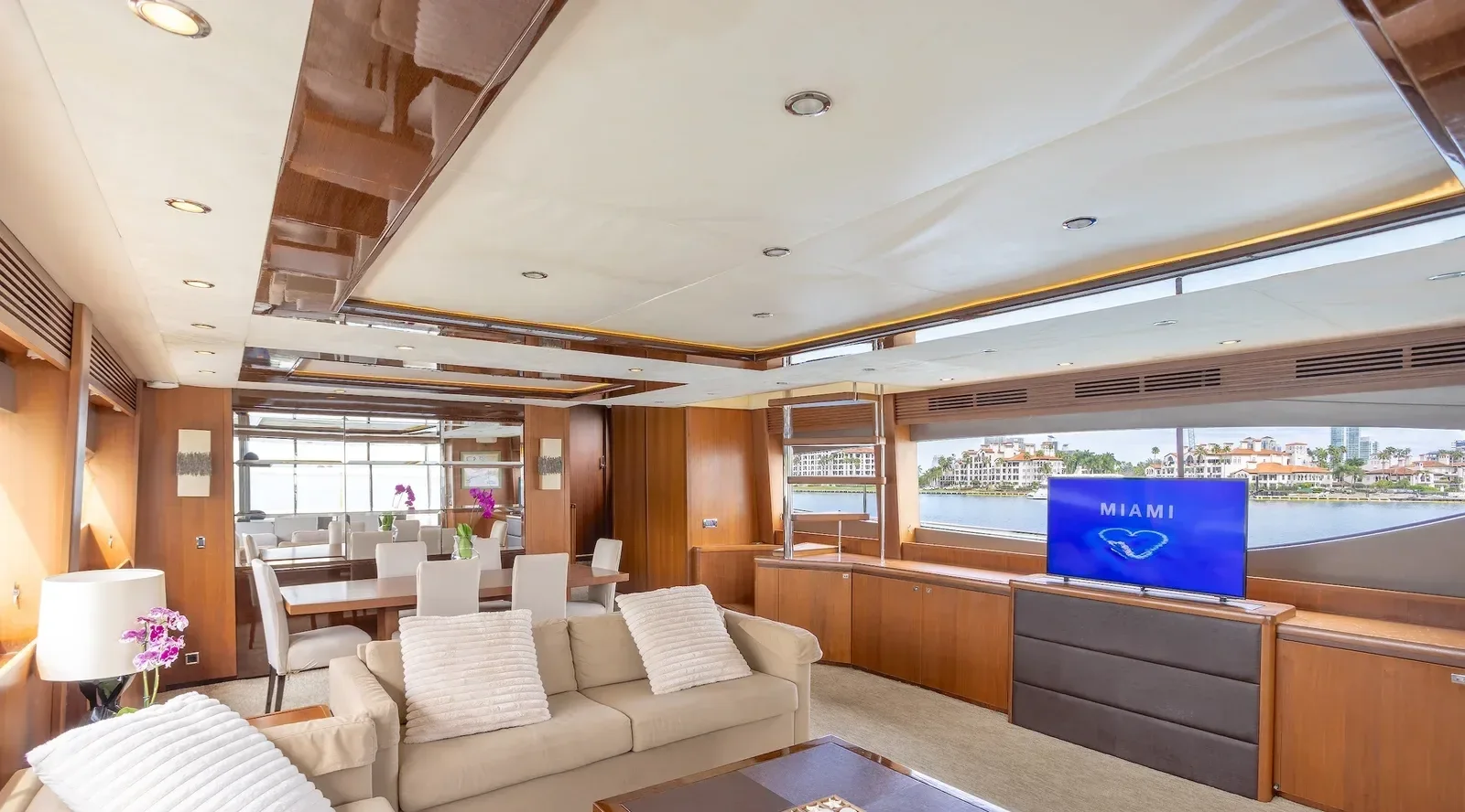 85 ft Princess - photo 13 yacht charter Miami