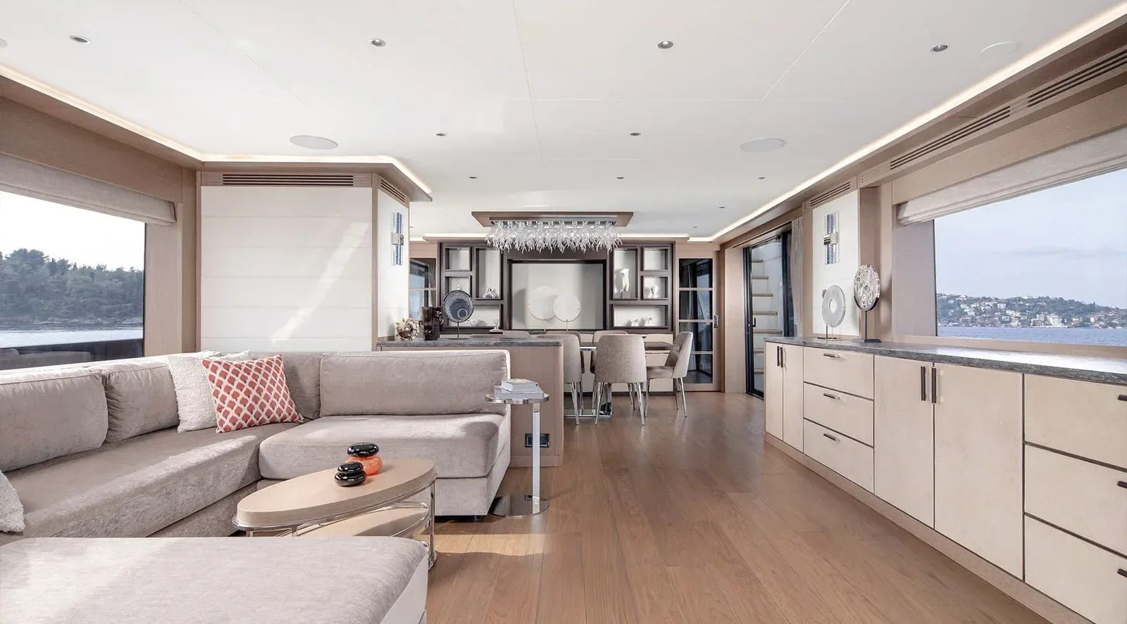 88 ft Sirena - photo 14 yacht charter Miami