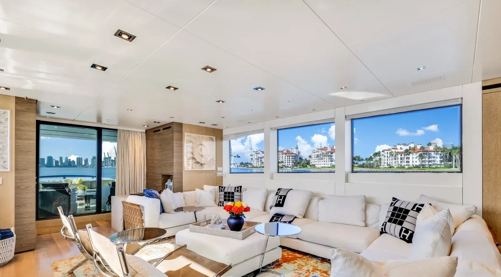 94 ft Sanlorenzo - photo 4 yacht charter Miami