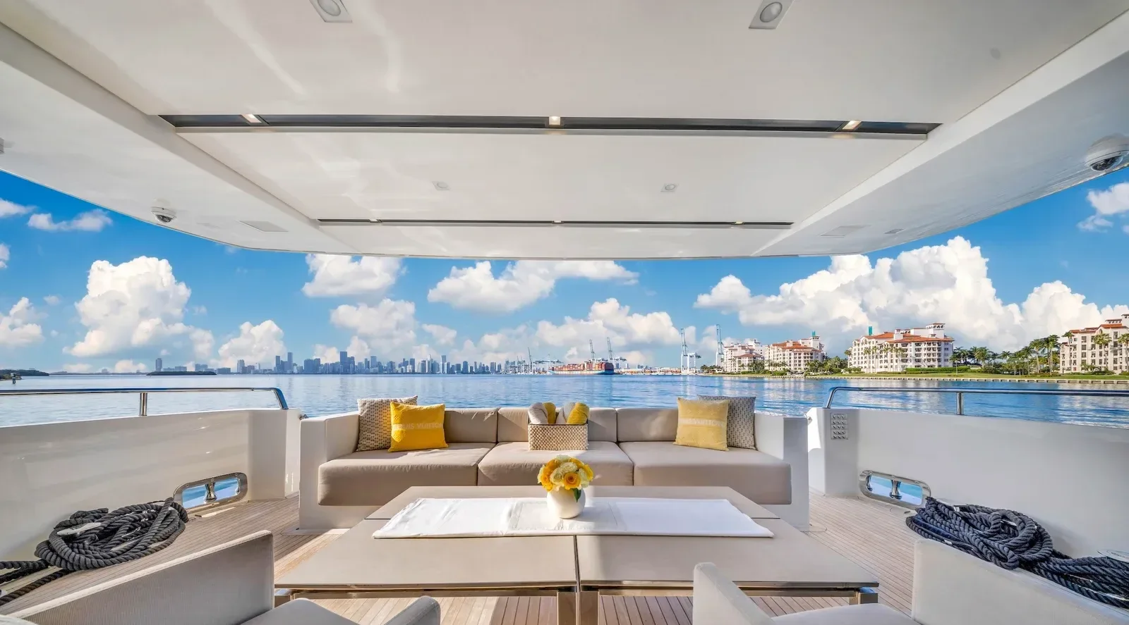 94 ft Sanlorenzo - photo 11 yacht charter Miami