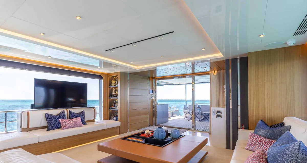 A Salt Weapon - photo 6 yacht charter Miami
