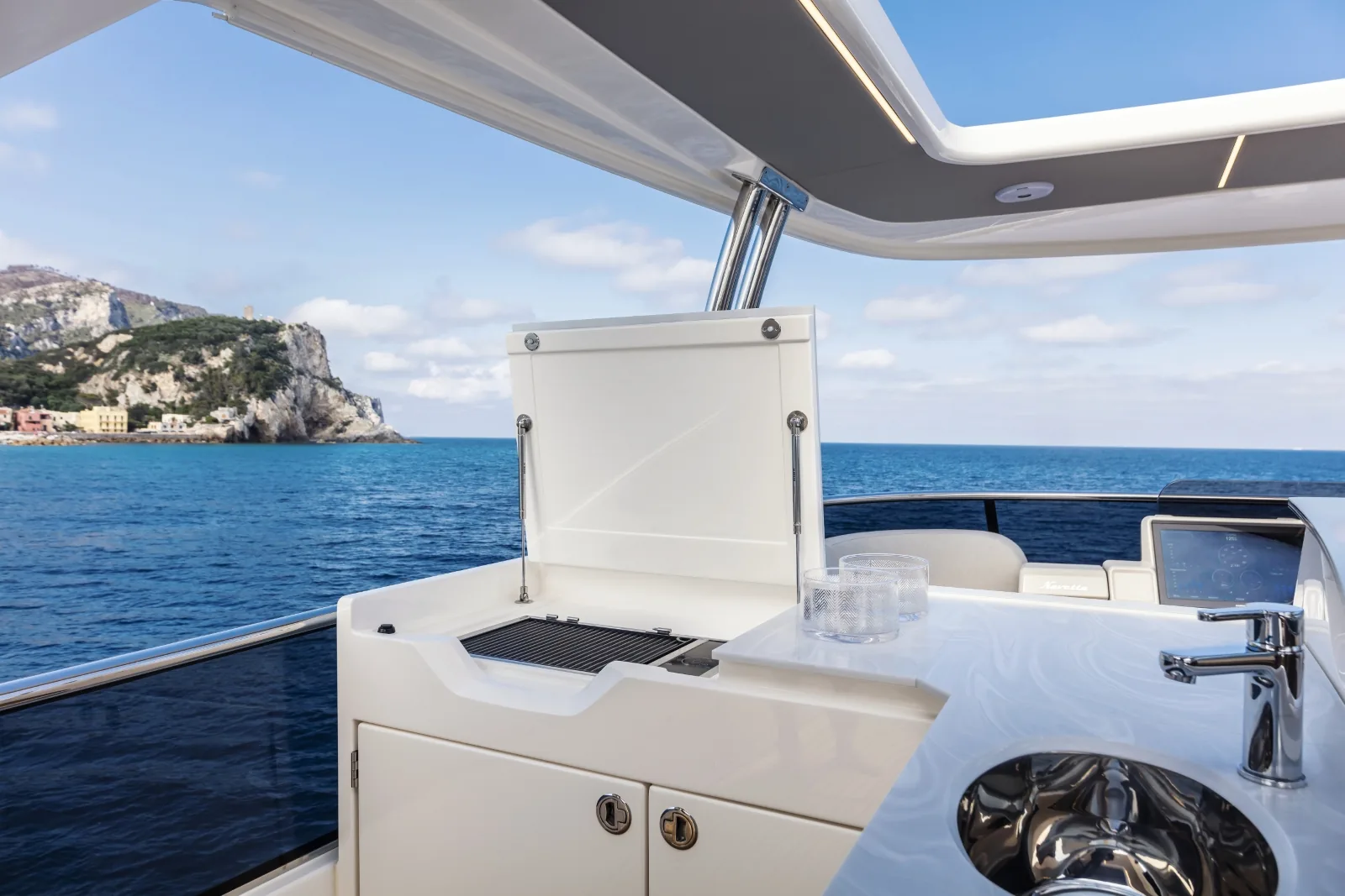 A4A - photo 20 yacht charter Cannes
