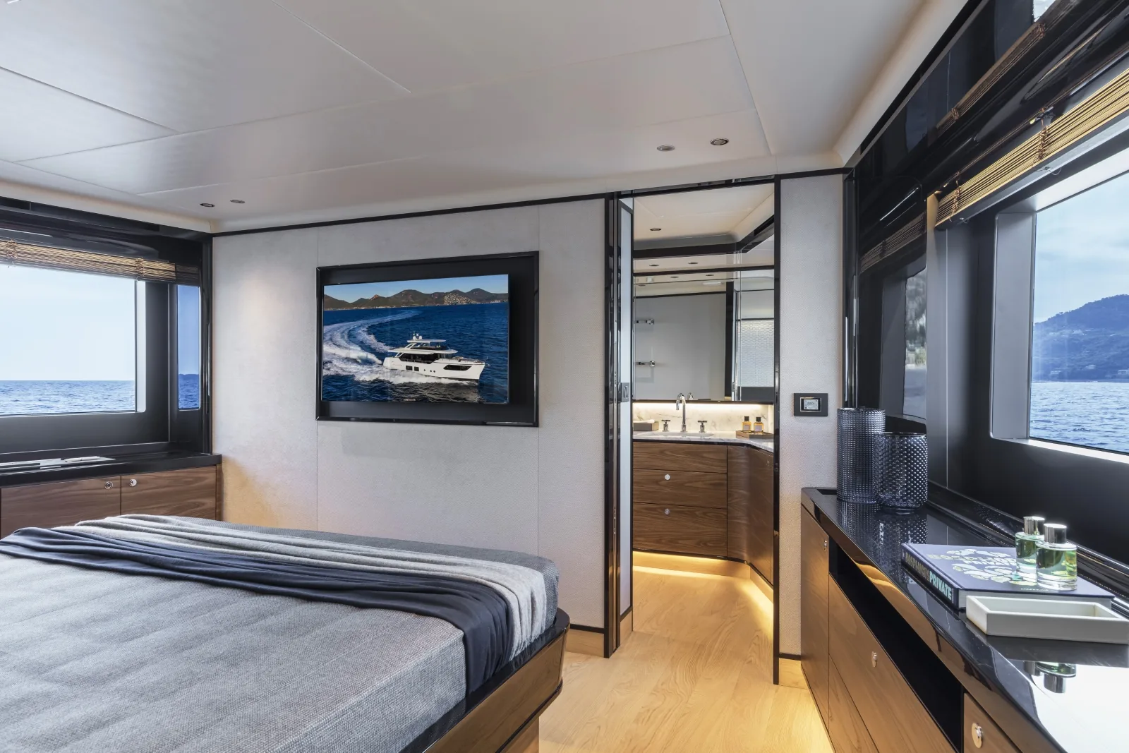 A4A - photo 27 yacht charter Cannes