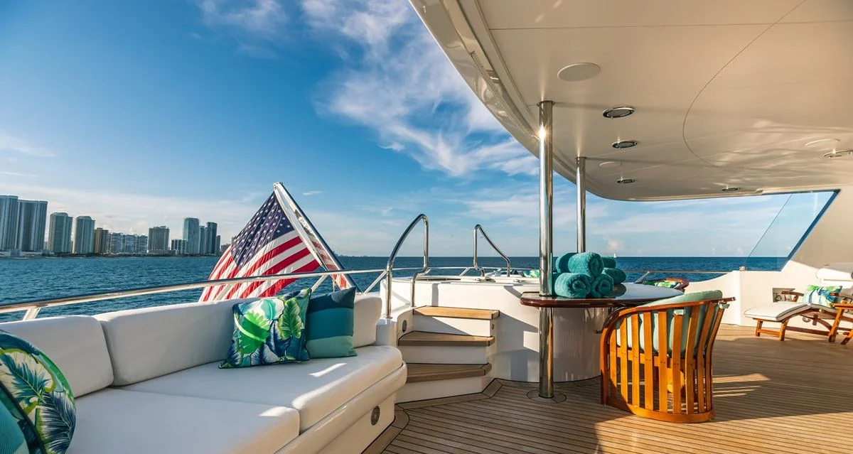 Acta - photo 1 yacht charter Miami