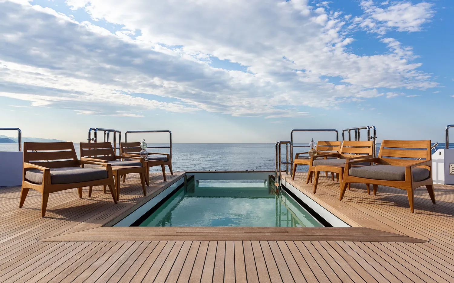 ALFA - photo 6 yacht charter Cannes