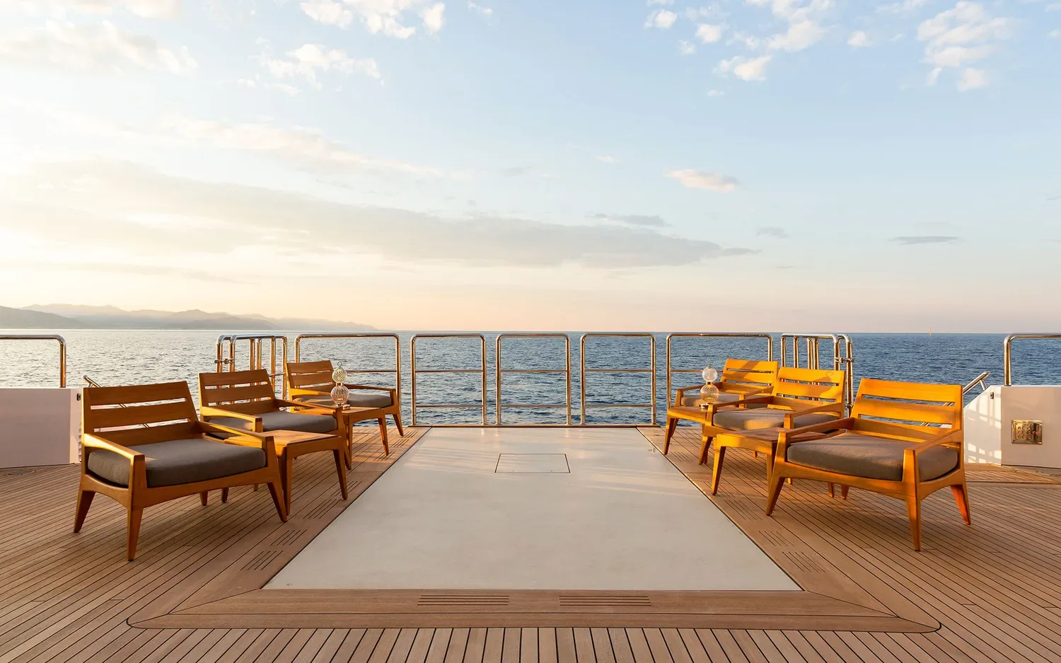 ALFA - photo 7 yacht charter Cannes