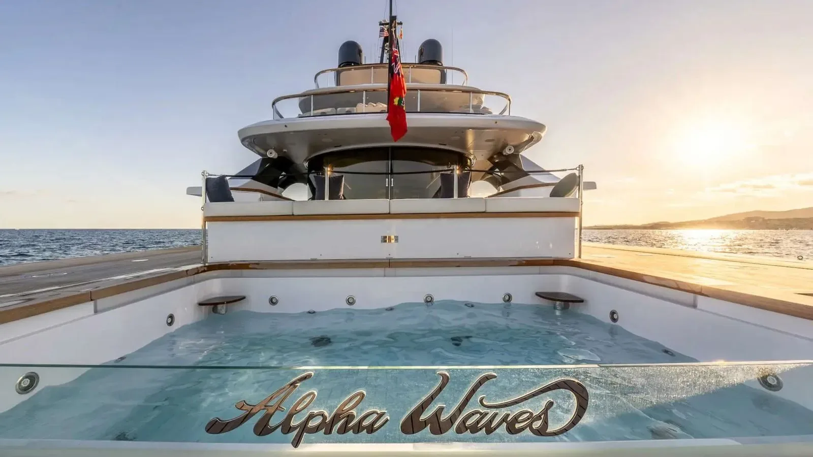 ALPHA WAVES - photo 8 yacht charter Cannes