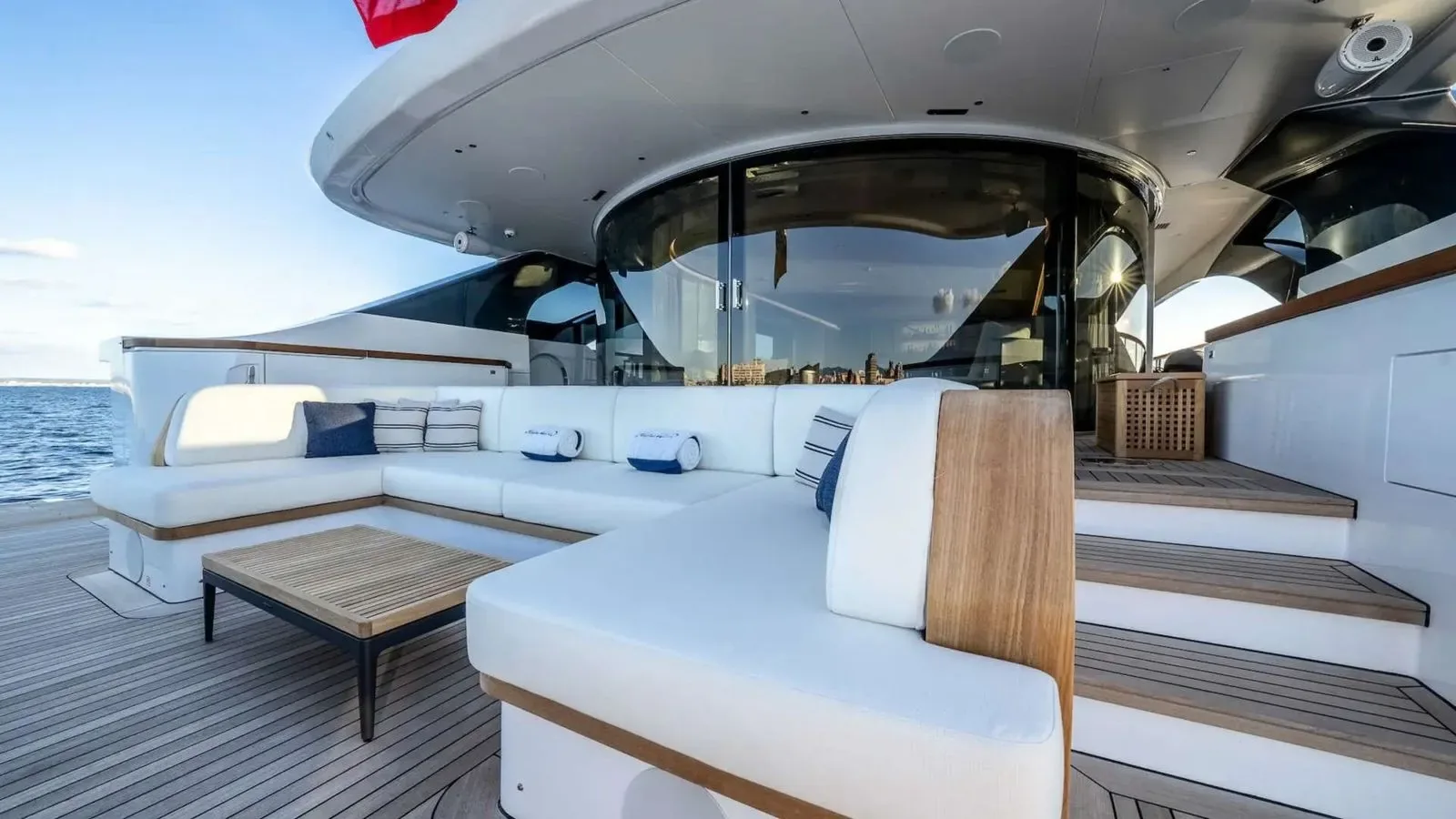 ALPHA WAVES - photo 12 yacht charter Cannes