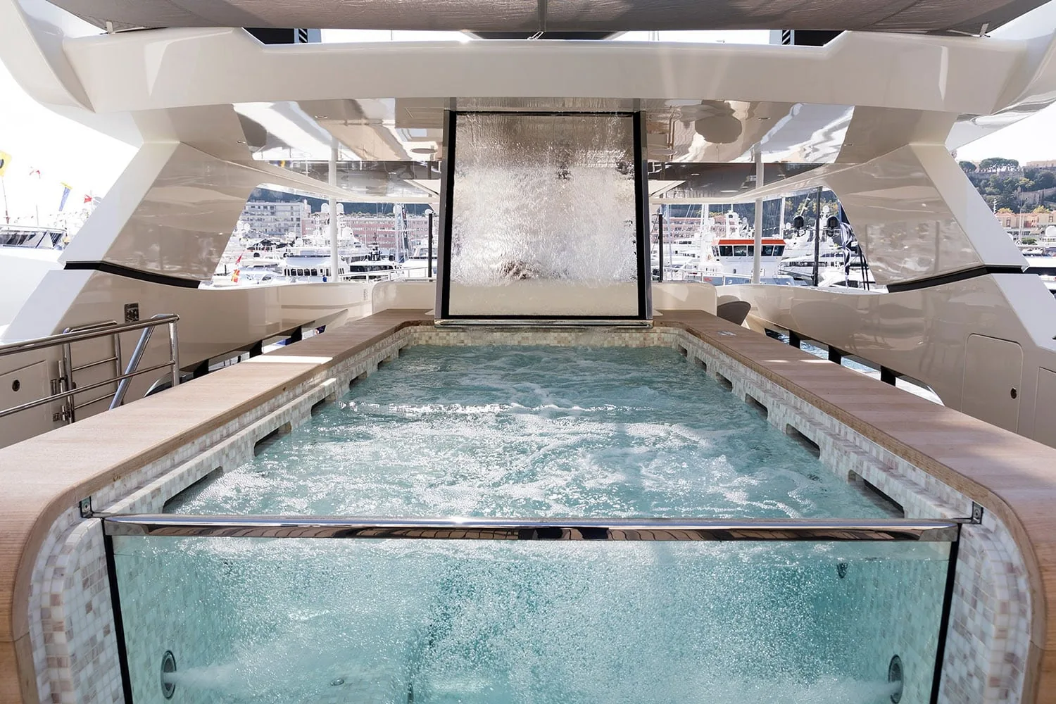ANDIAMO - photo 9 yacht charter Cannes