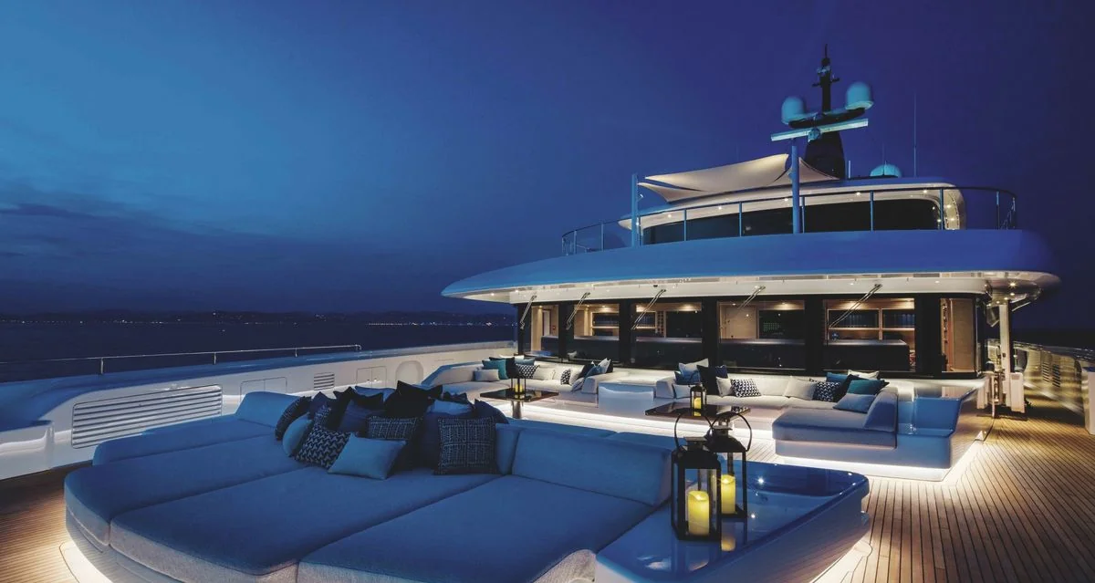 Starburst IV - photo 1 yacht charter Miami