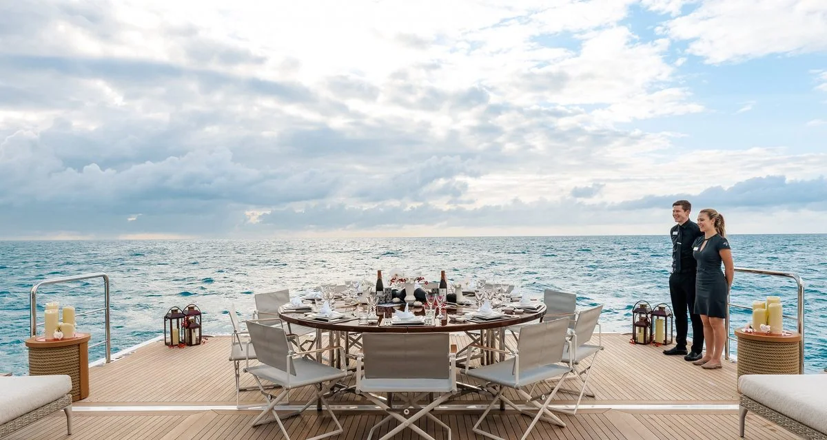 Starburst IV - photo 3 yacht charter Miami