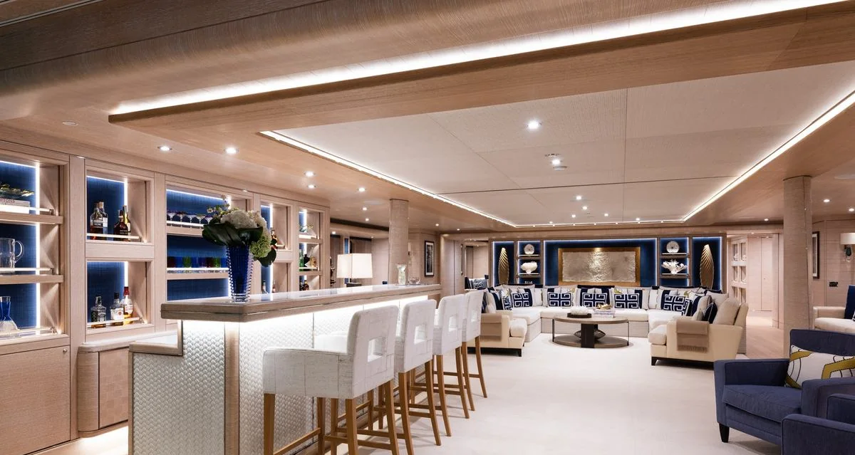 Starburst IV - photo 7 yacht charter Miami