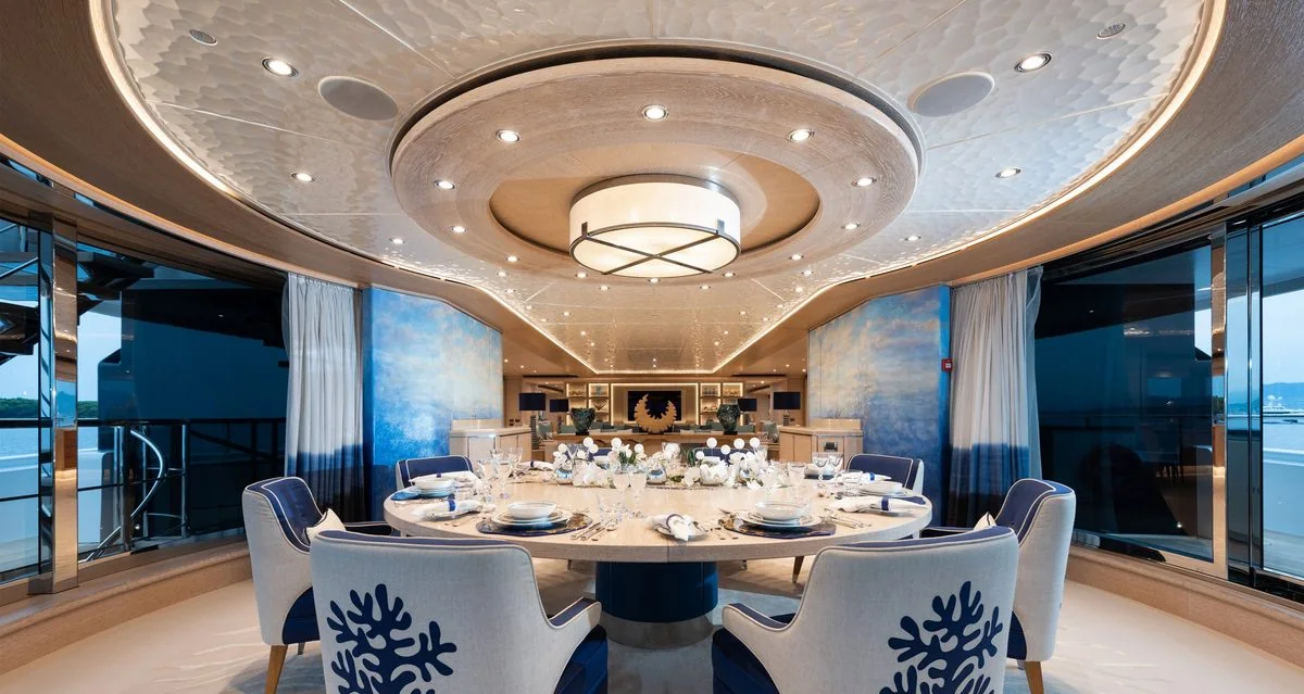 Starburst IV - photo 8 yacht charter Miami