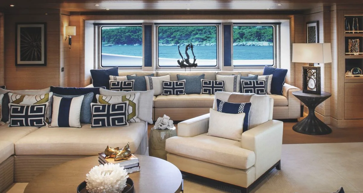 Starburst IV - photo 12 yacht charter Miami