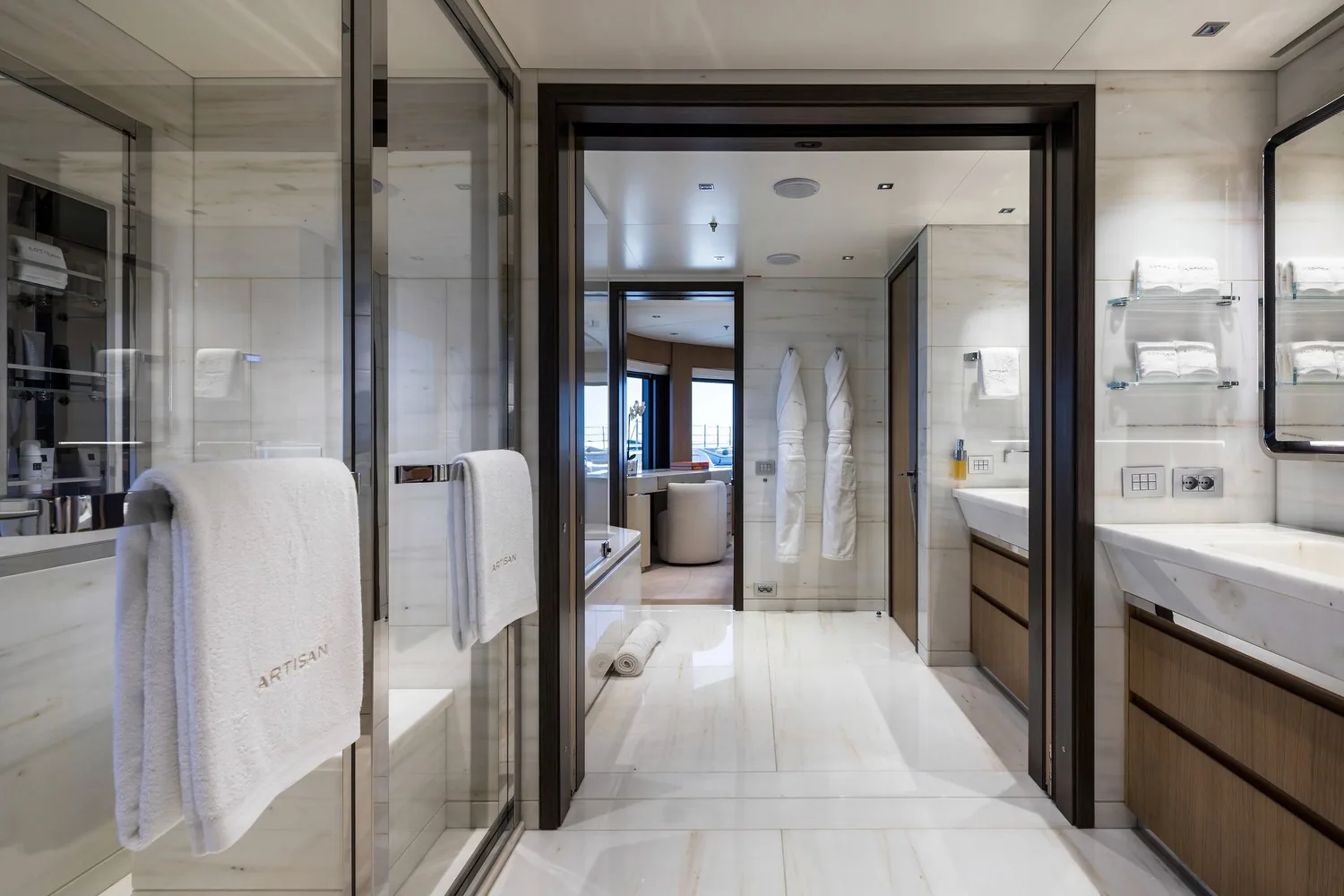 ARTISAN - photo 30 yacht charter Cannes