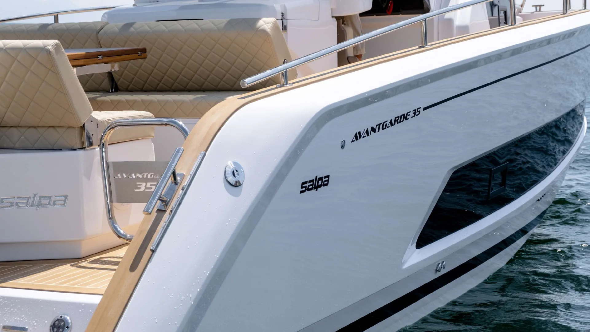 Avangarde 35 - photo 7 yacht charter Cannes