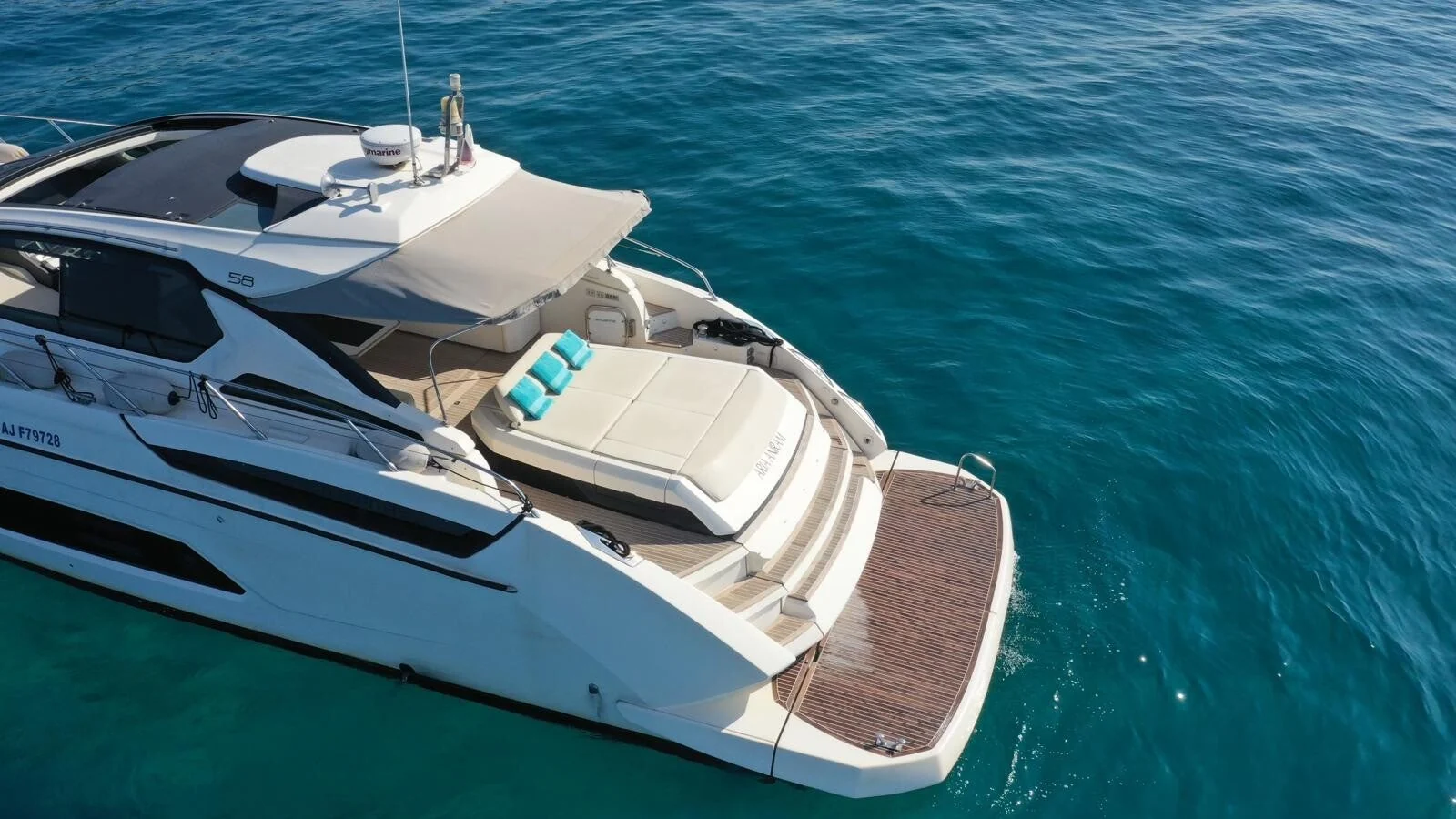 Azimut 58 Flybridge - photo 5 yacht charter Cannes
