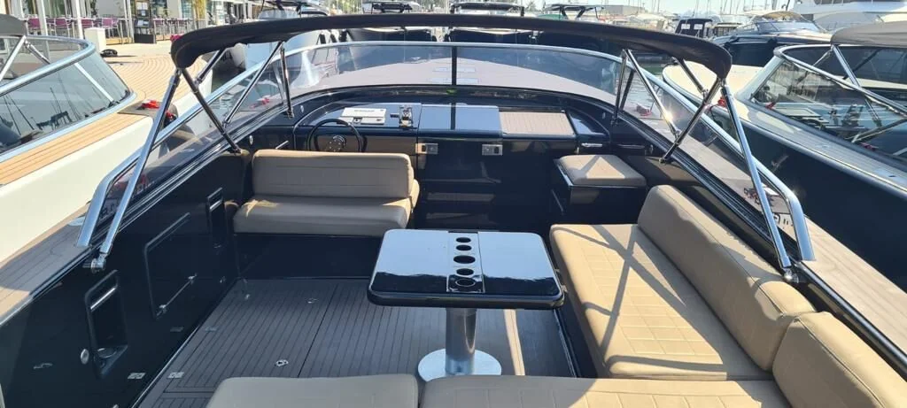 Balagan - photo 10 yacht charter Cannes