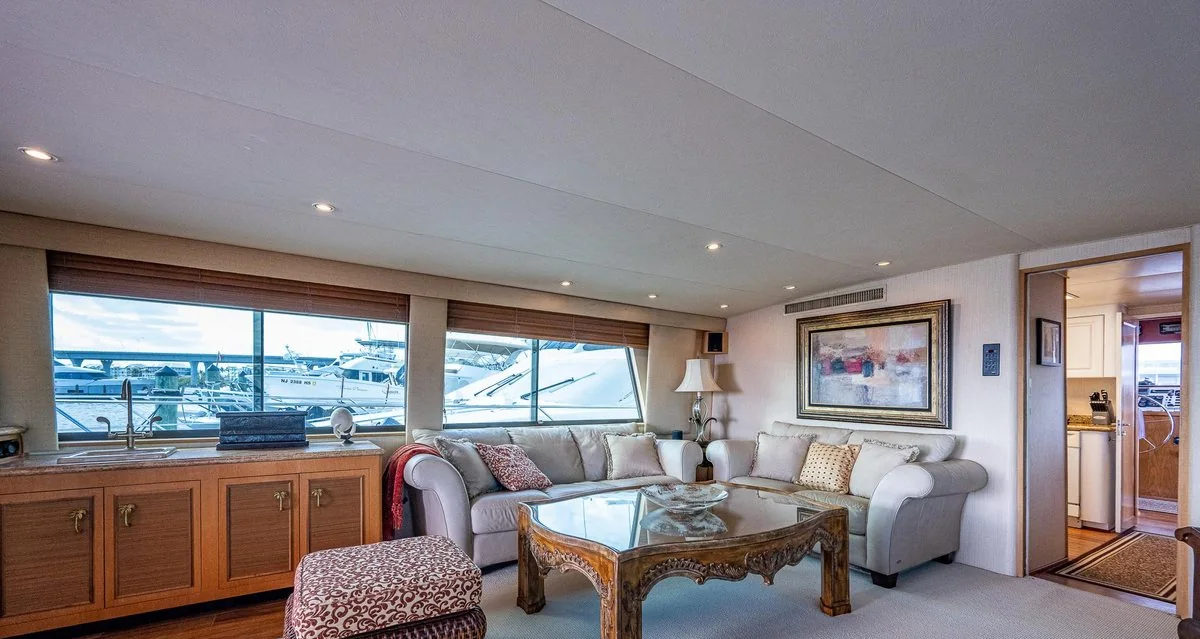 Bandit - photo 7 yacht charter Miami