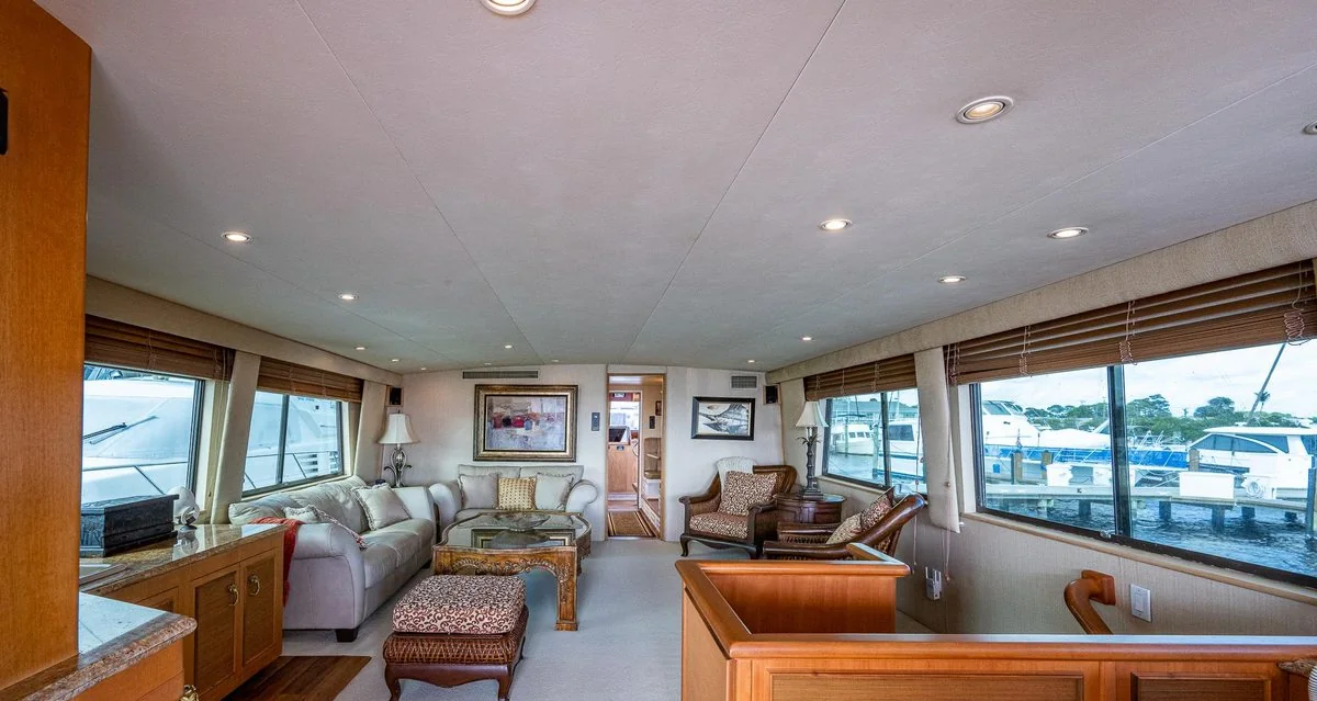Bandit - photo 14 yacht charter Miami