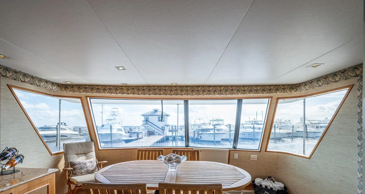 Bandit - photo 15 yacht charter Miami