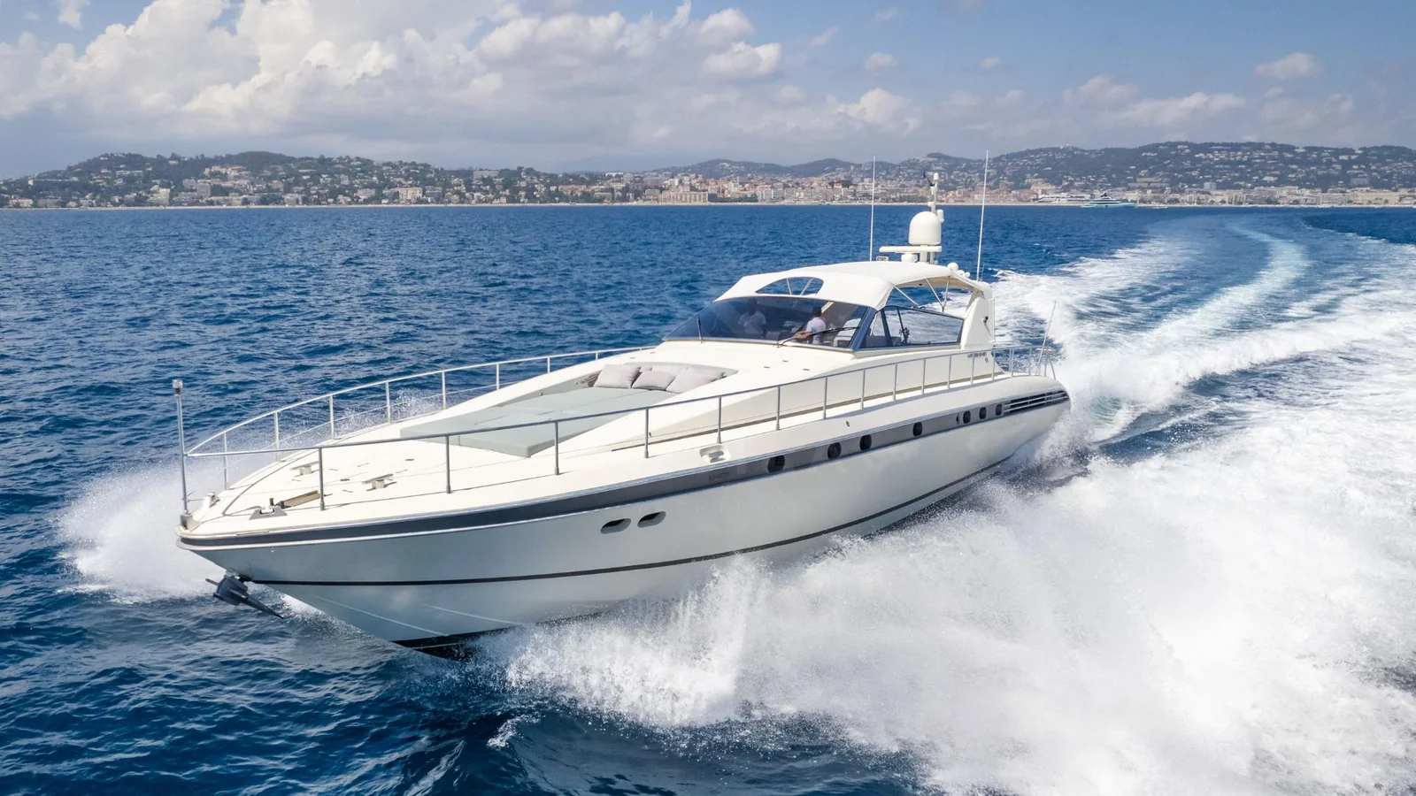 Baoli - photo 4 yacht charter Cannes