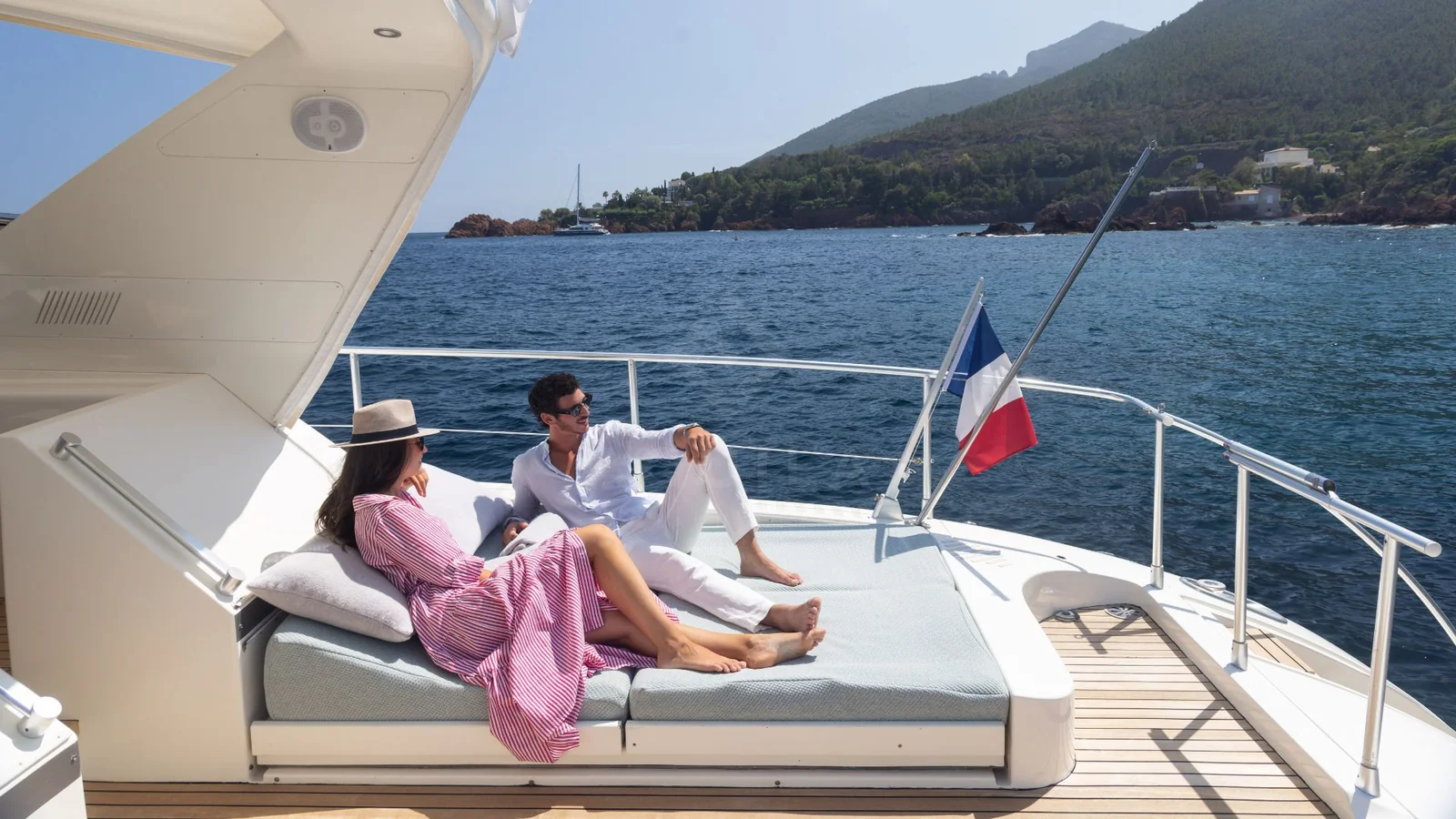 Baoli - photo 18 yacht charter Cannes