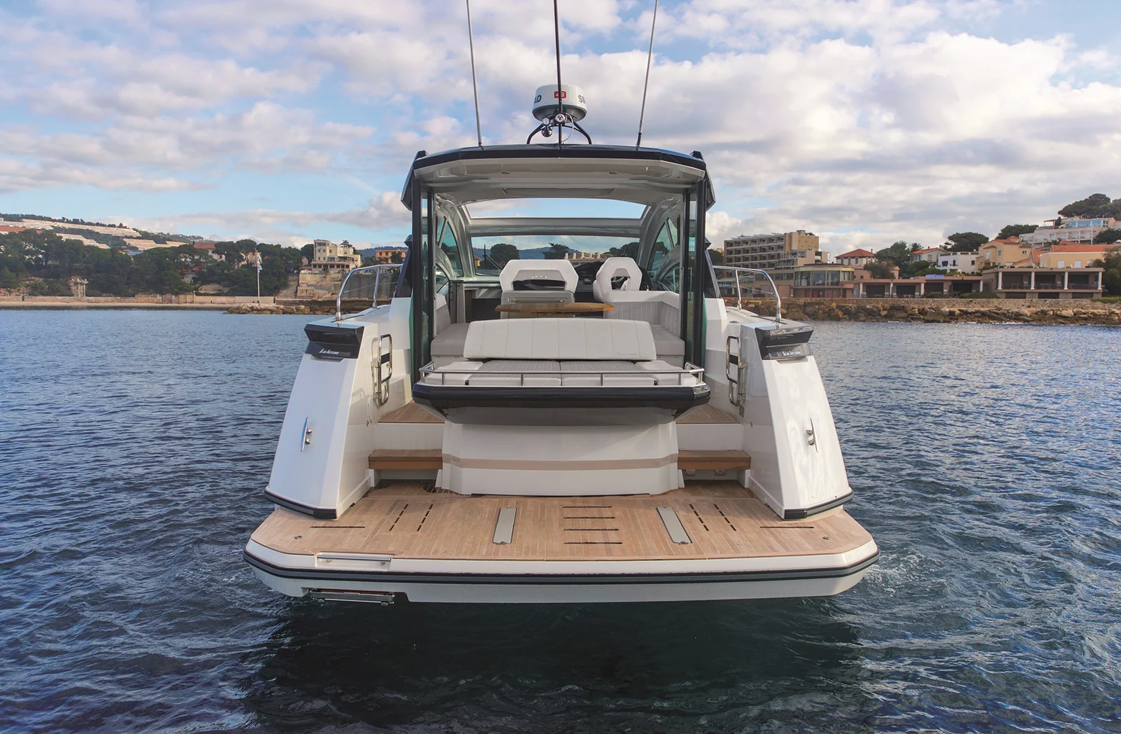 Beneteau Gran Turismo 46 - photo 13 yacht charter Cannes