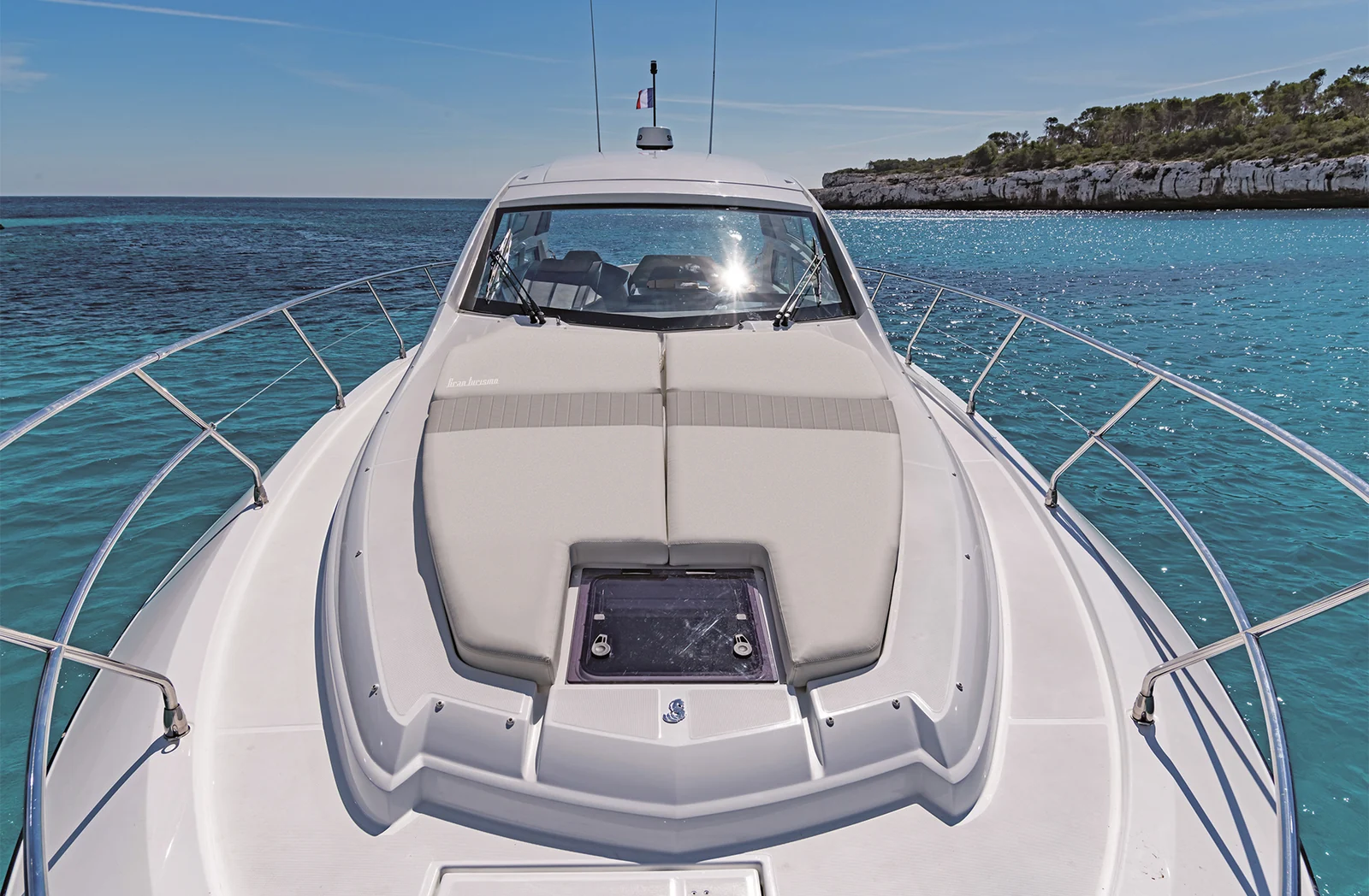 Beneteau Gran Turismo 46 - photo 14 yacht charter Cannes