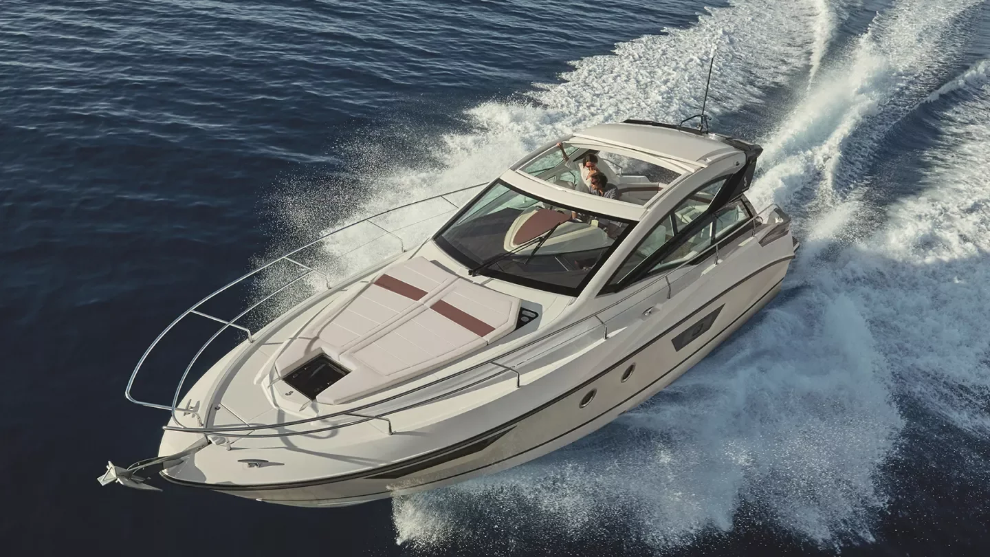 Bénéteau Gran Turismo 40 - photo 6 yacht charter Cannes