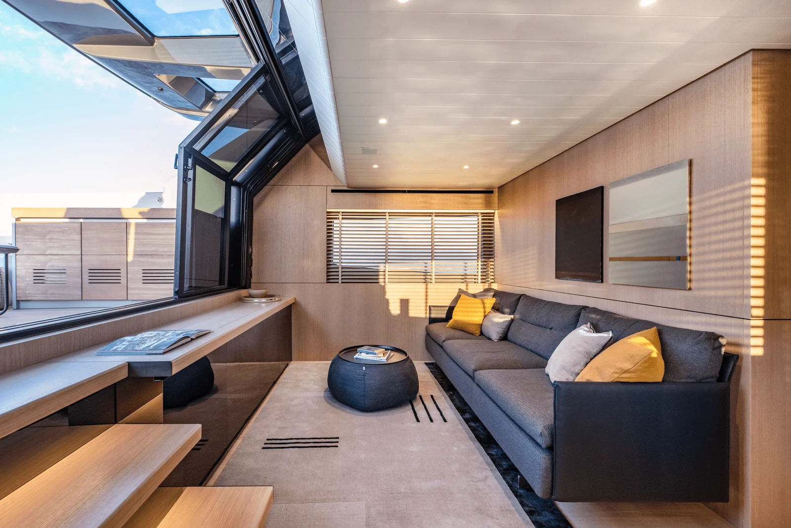 Bluegame BG62 - photo 17 yacht charter Cannes