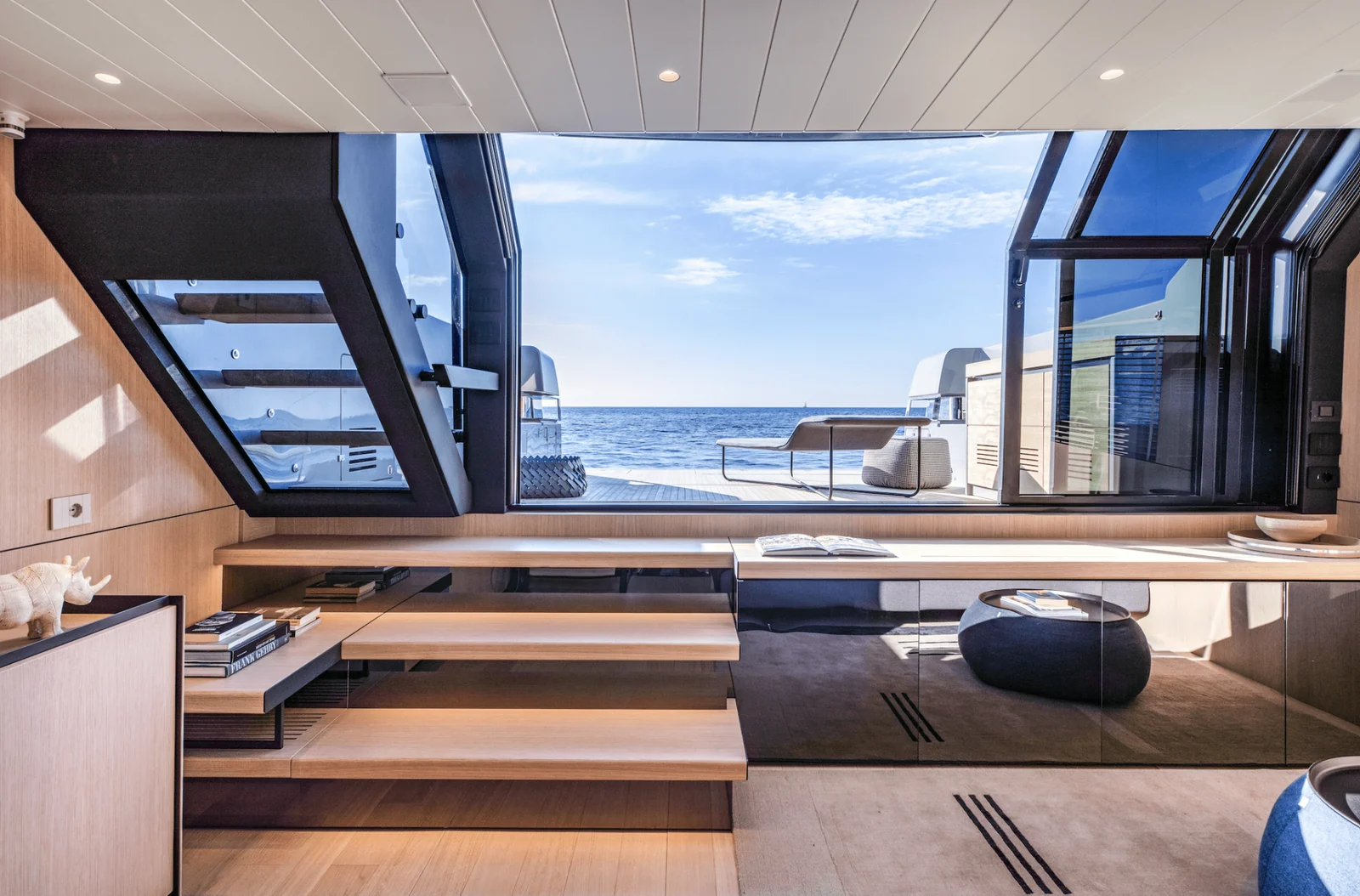 Bluegame BG62 - photo 18 yacht charter Cannes