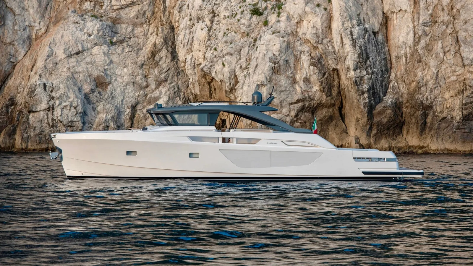 Bluegame BGX73 - photo 1 yacht charter Cannes
