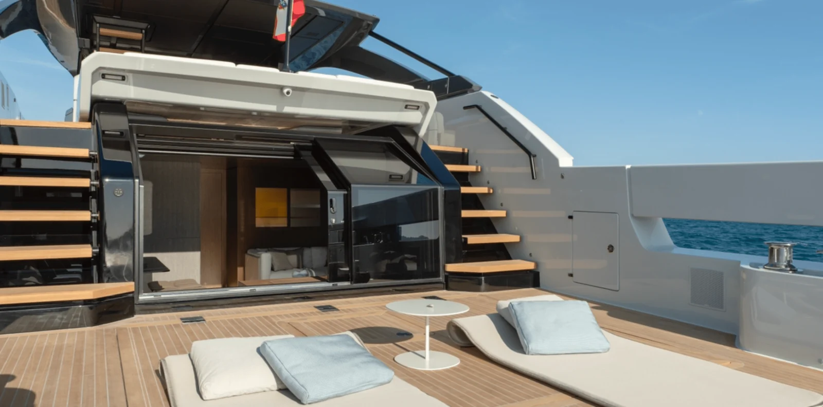 Bluegame BGX73 - photo 9 yacht charter Cannes