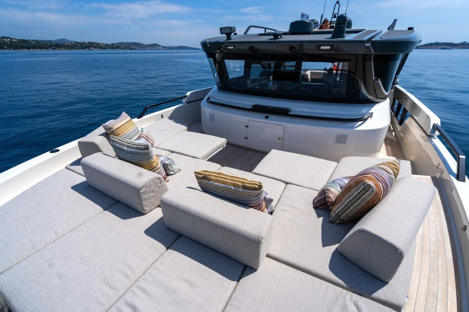 BLUEGAME BGX63 - photo 10 yacht charter Cannes