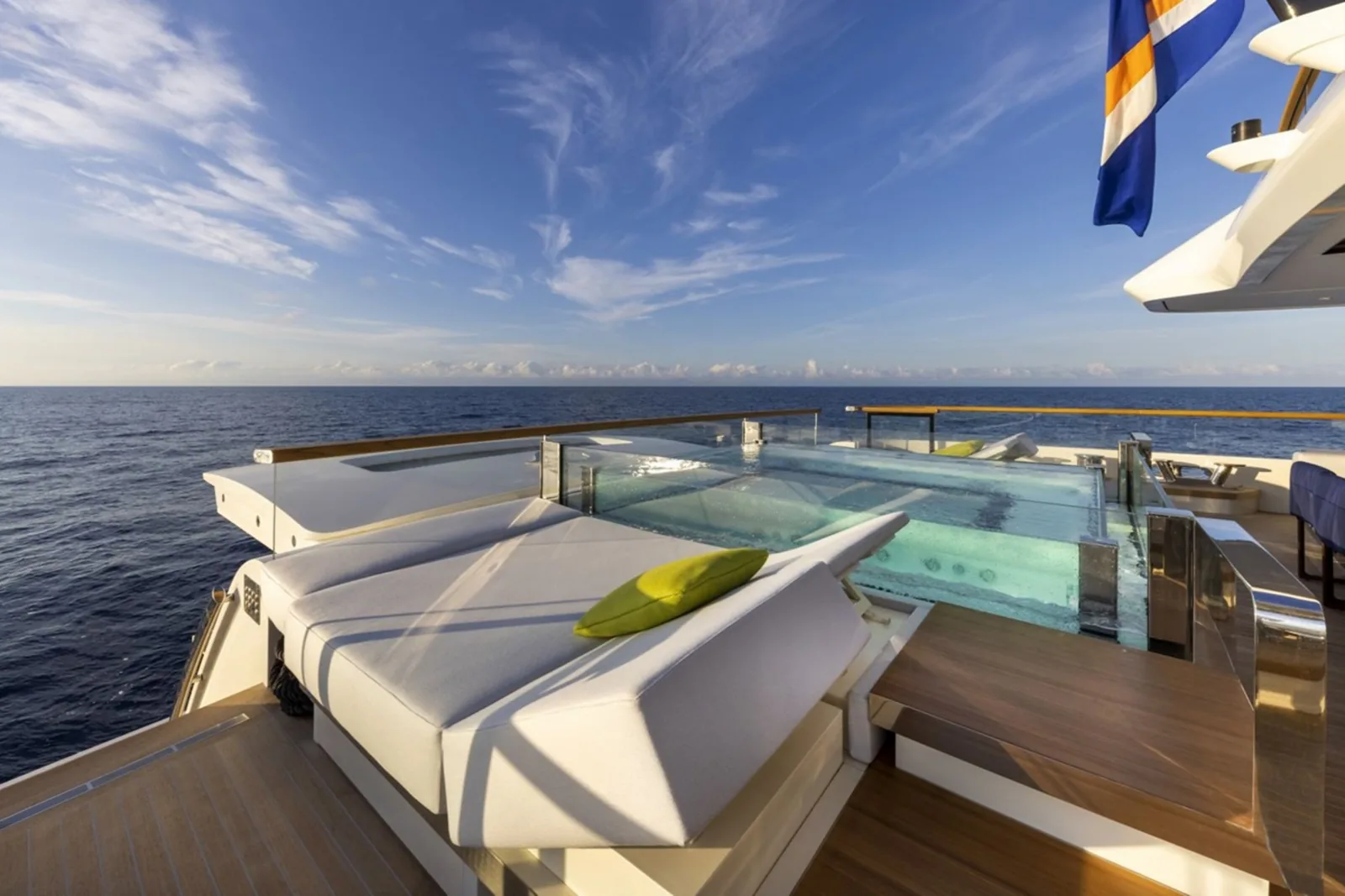 C - photo 10 yacht charter Cannes