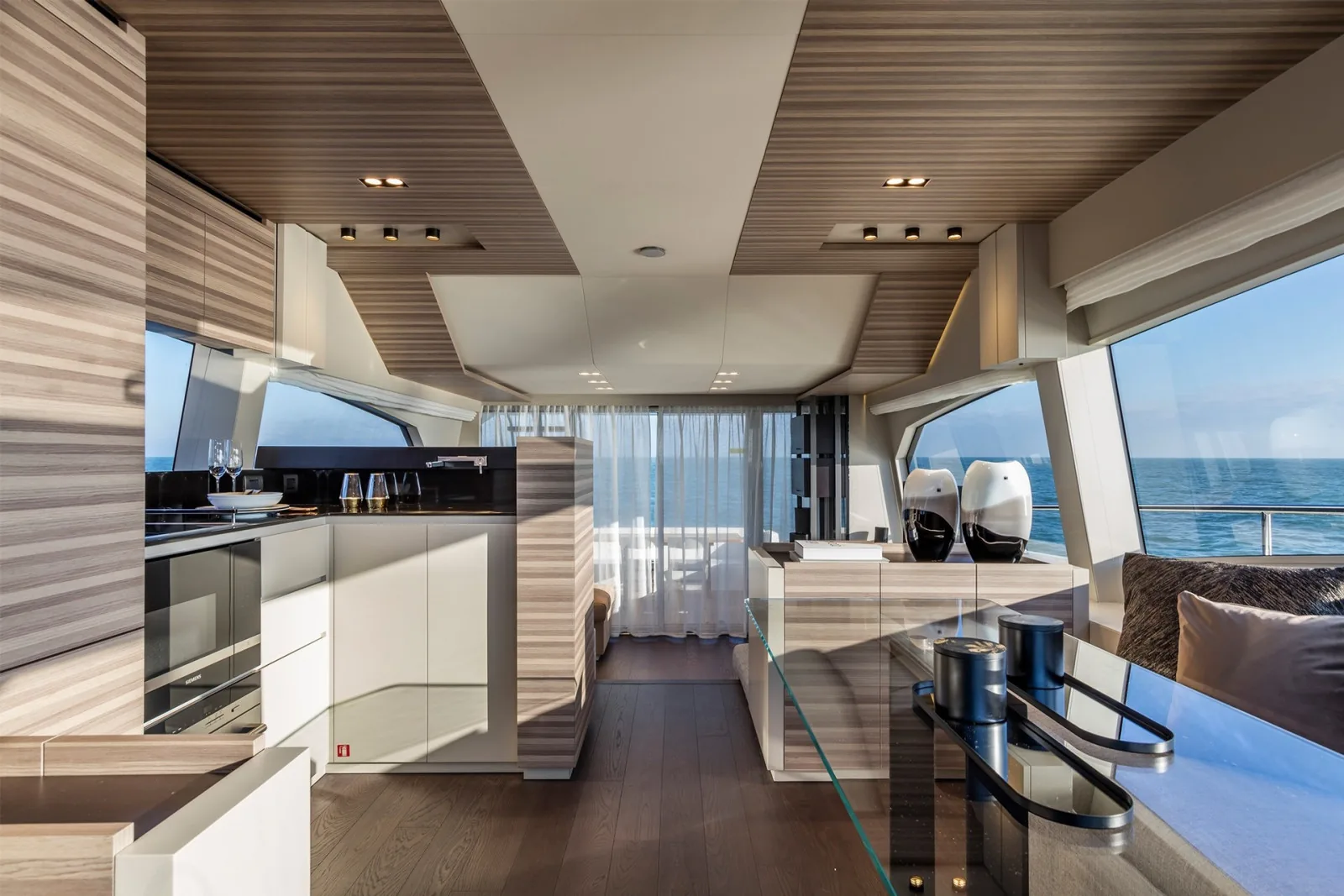 CARE ONE - photo 6 yacht charter Cannes