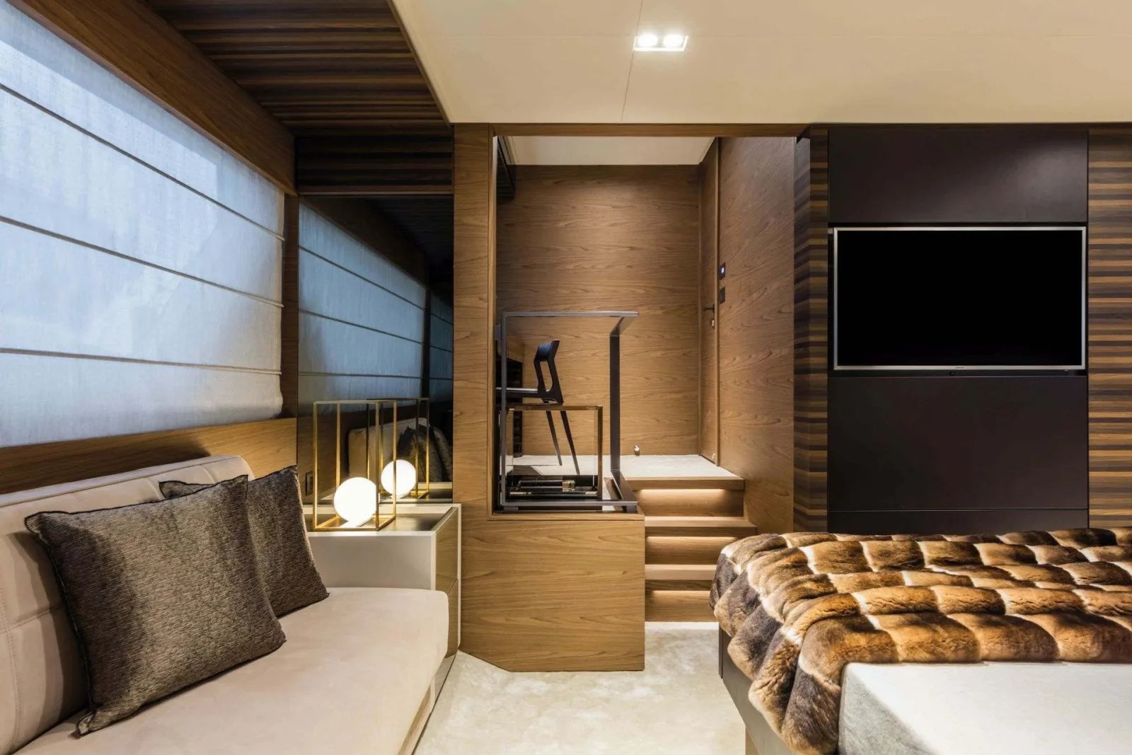 CARE ONE - photo 12 yacht charter Cannes