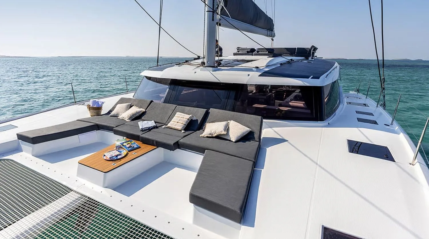 CATAMARAN AURA 51 - photo 4 yacht charter Cannes